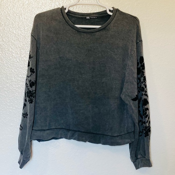 Zara Cropped Sweat Shirt Gray & Black Floral Flocked Balloon Sleeve Sz XL - Picture 7 of 13